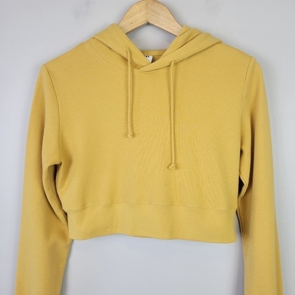 ARITZIA Sunday Best Waffle Knit Cropped Hoodie Mustard Yellow S - Picture 2 of 11